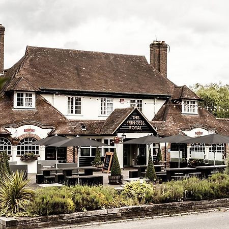 The Princess Royal Farnham  Exteriör bild