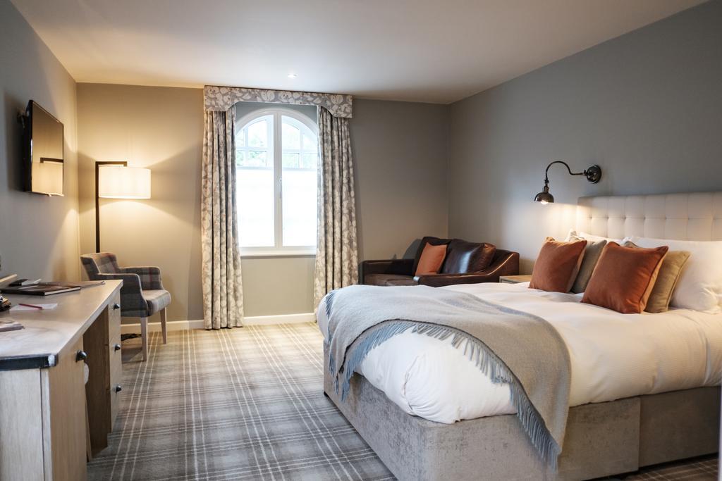 The Princess Royal Farnham  Exteriör bild