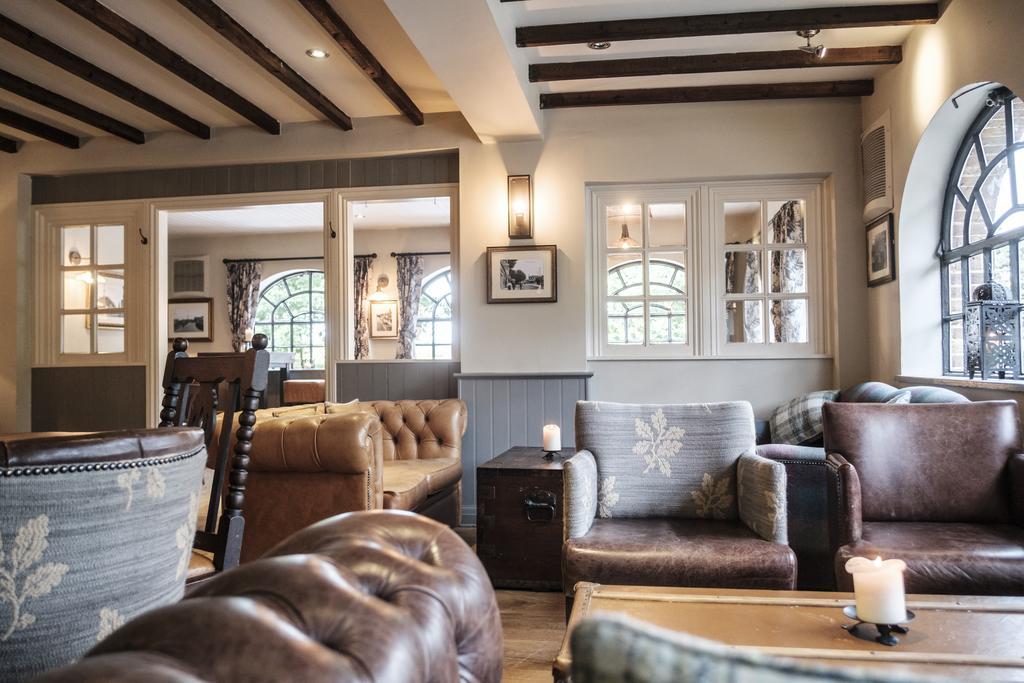 The Princess Royal Farnham  Exteriör bild