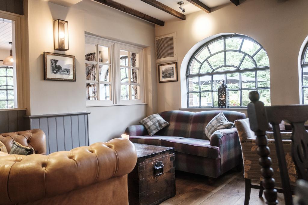 The Princess Royal Farnham  Exteriör bild