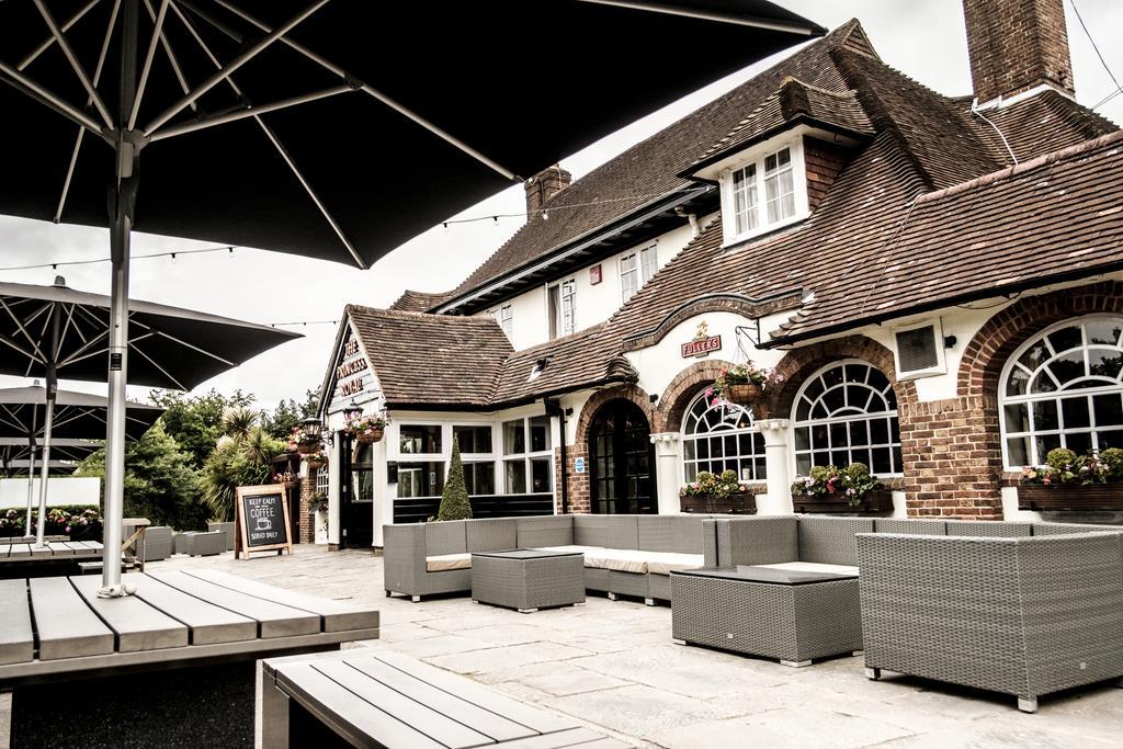 The Princess Royal Farnham  Exteriör bild