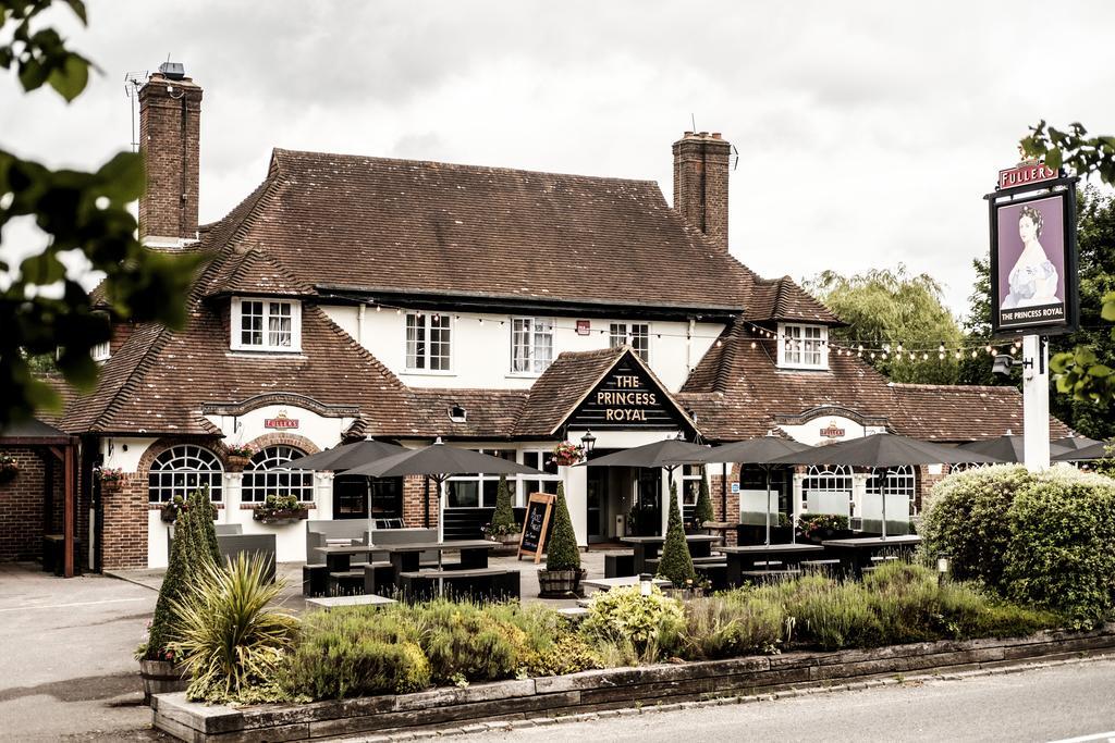 The Princess Royal Farnham  Exteriör bild